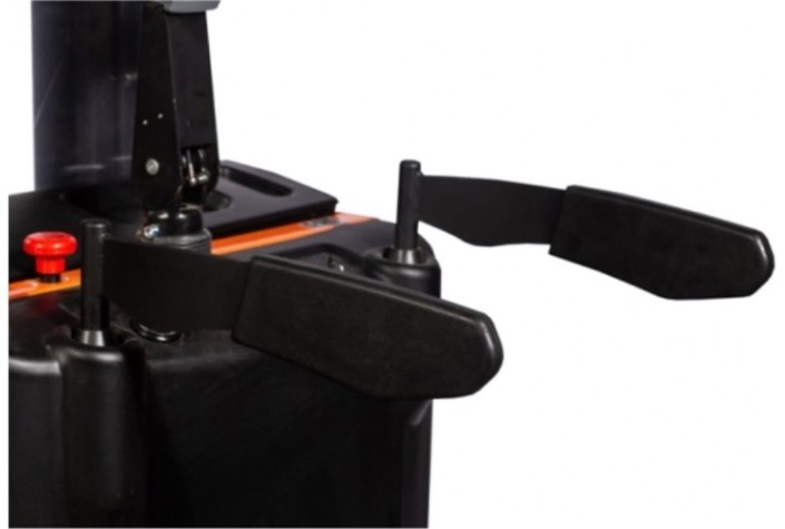 Самоходный штабелер Sibline CL2045W (с платформой) 2 т*4,5 м [15059]