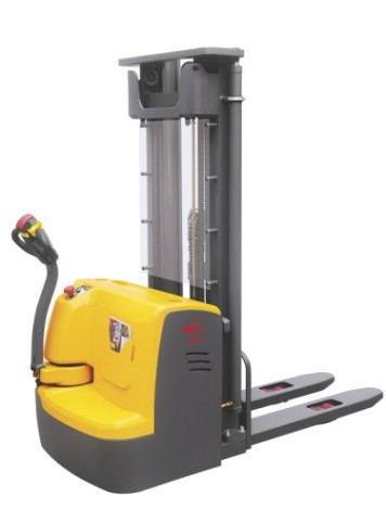 Самоходный штабелер Xilin CDDR15-III LI-ION 1,5 т 3,5 м (сопровождаемый) [1017193]