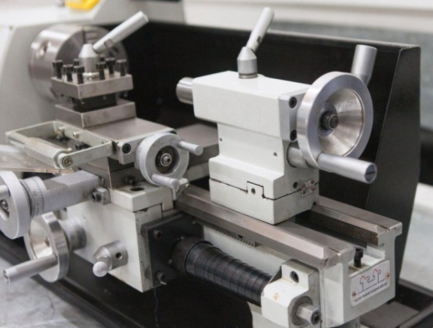 Станок токарный STALEX D180x300C настольный