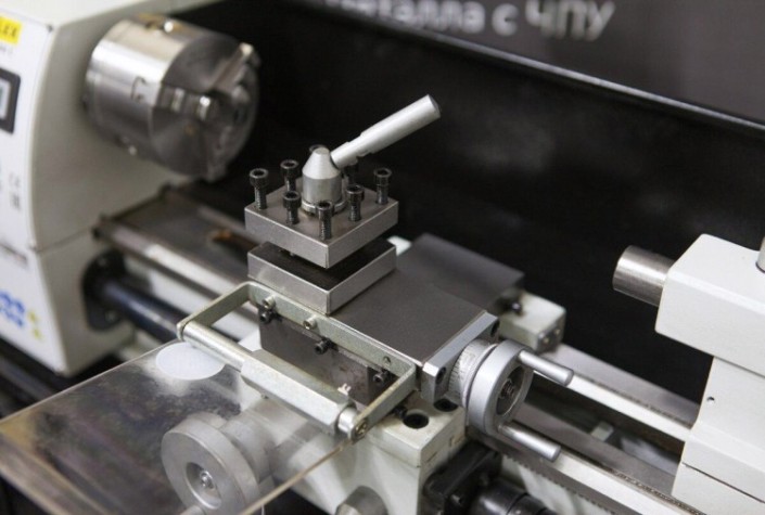 Станок токарный STALEX D210x400C настольный